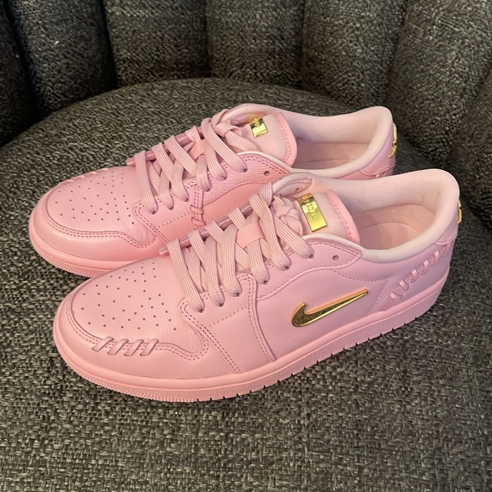 Nike Air Jordan One Method of Make Perfect Pink Barbie Retro Sneakers size 8 NWT